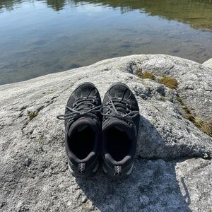 🥾 (GUC) Merrell Black and Gray Trail Shoes 🏔️